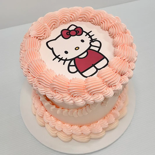 Artisan cake creation