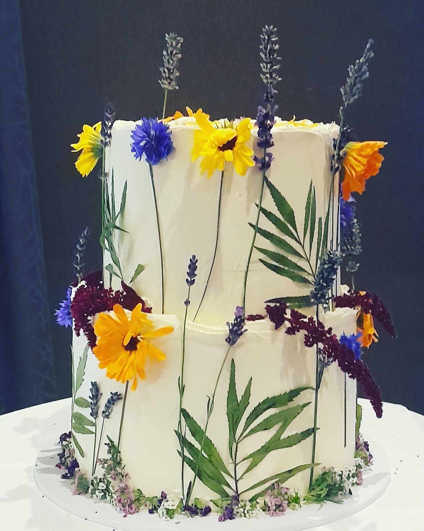 wildflower wedding cake