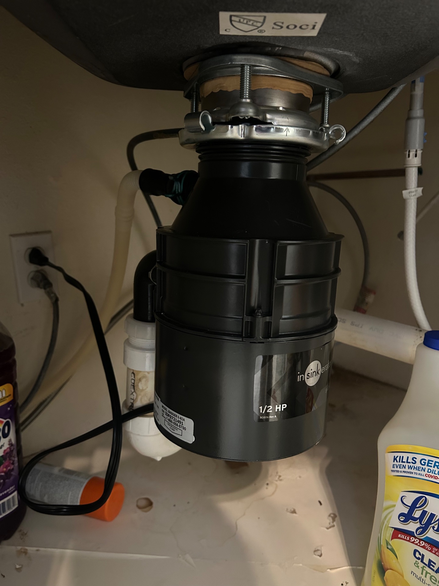 Garbage Disposal Replacement - Us here at Cotton City Plumbing replaced this garbage disposal with a new 1/2HP Badger garbage disposal in Lubbock, Texas.