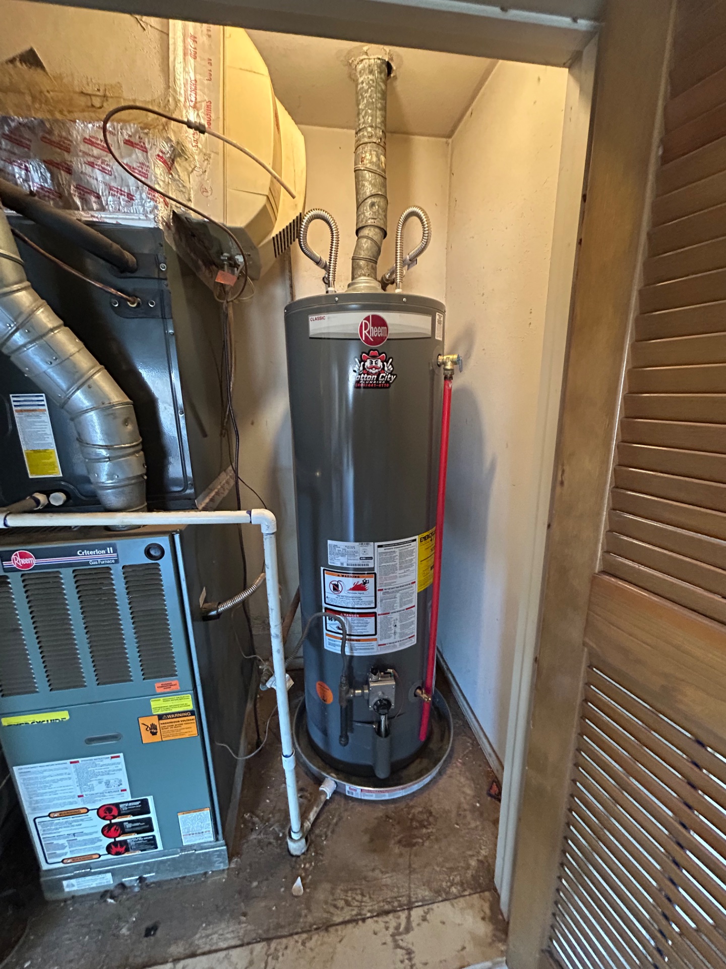 Water Heater Installation in Raintree - We replaced the existing 40 gallon natural gas water heater with a new, Rheem 40 Gallon Gas Water Heater in Lubbock, Texas.