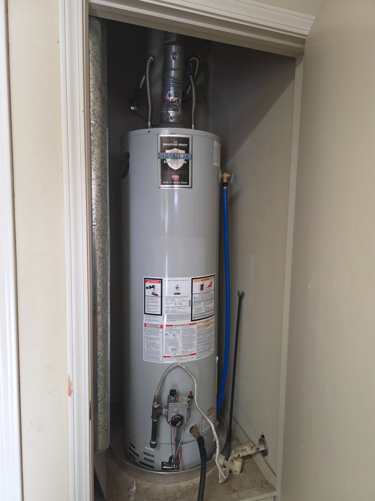 Water Heater Flush in Lubbock, TX - Cotton City Plumbing perform d a water heater flush near 5811 11th Place in Lubbock, TX.