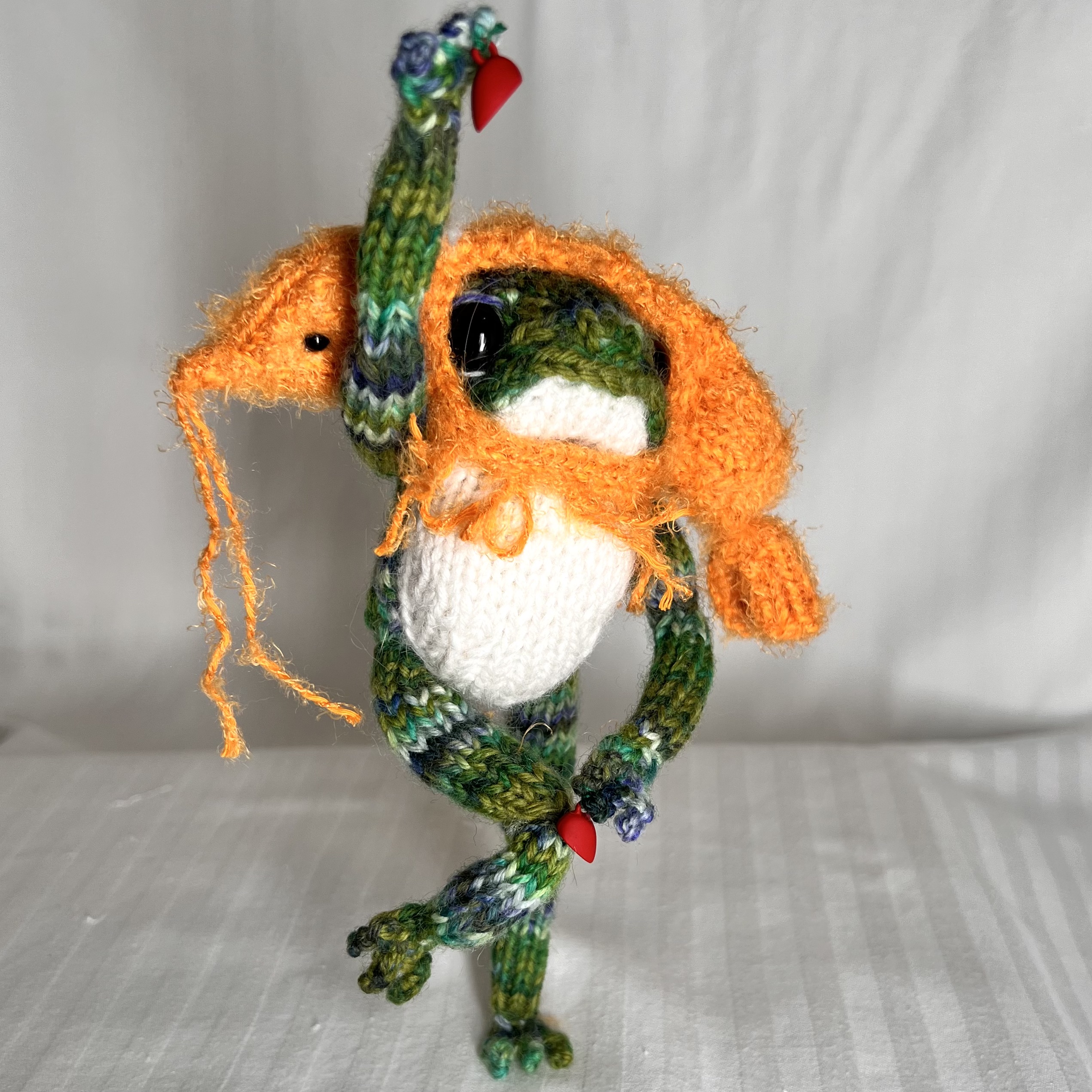 Shrimp Hat Frog (Amigurumi Frog) - Image 2