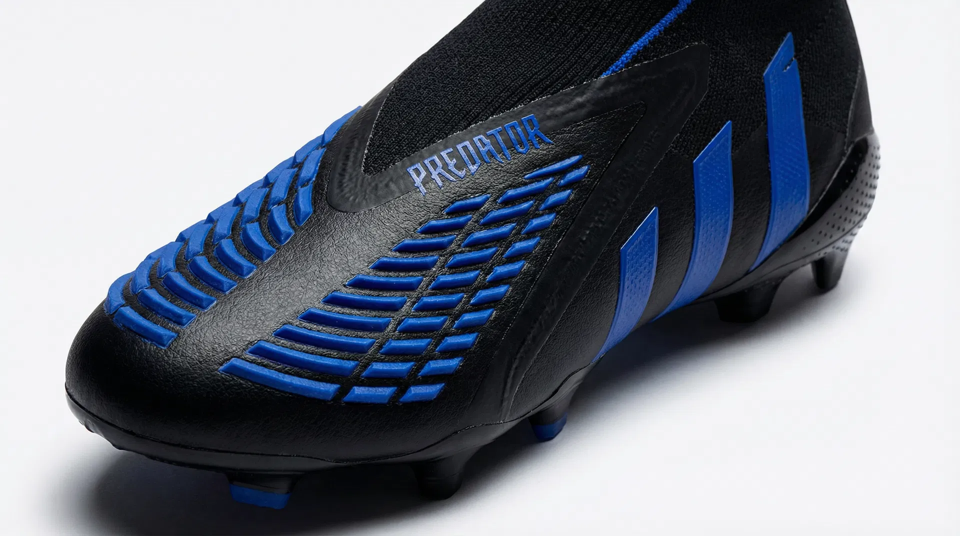 أديداس بريداتور إيليت