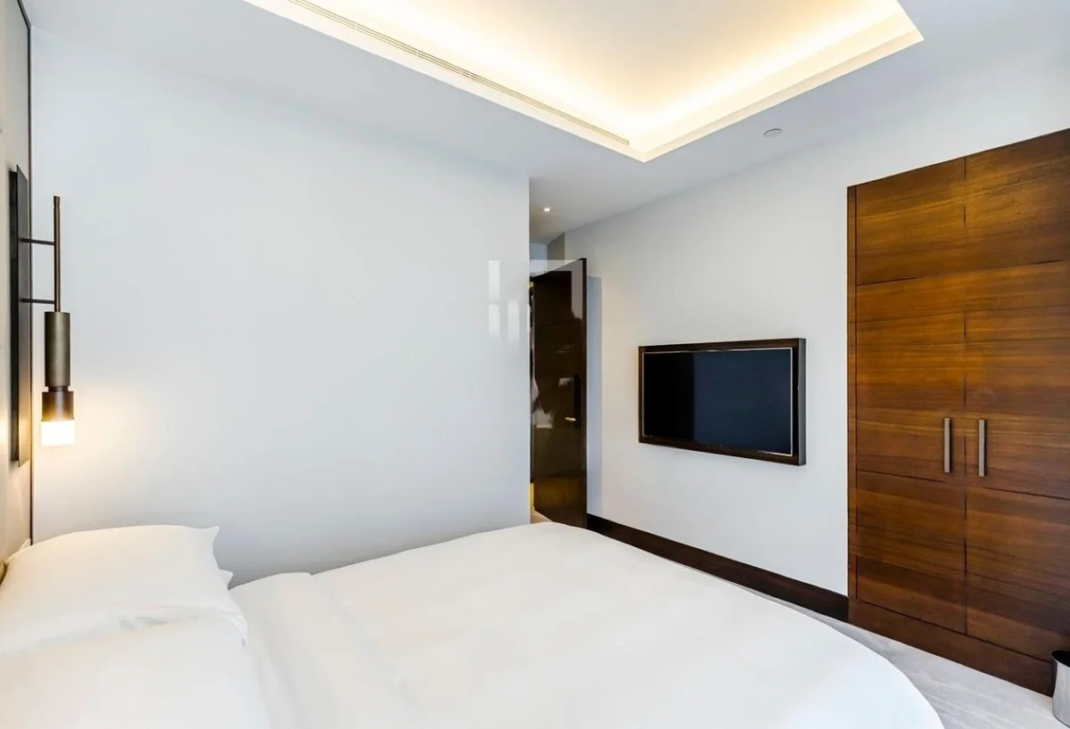 Large Kitchen, 2 Bedroom, All Bills Inc. in The Address Sky View Tower 1