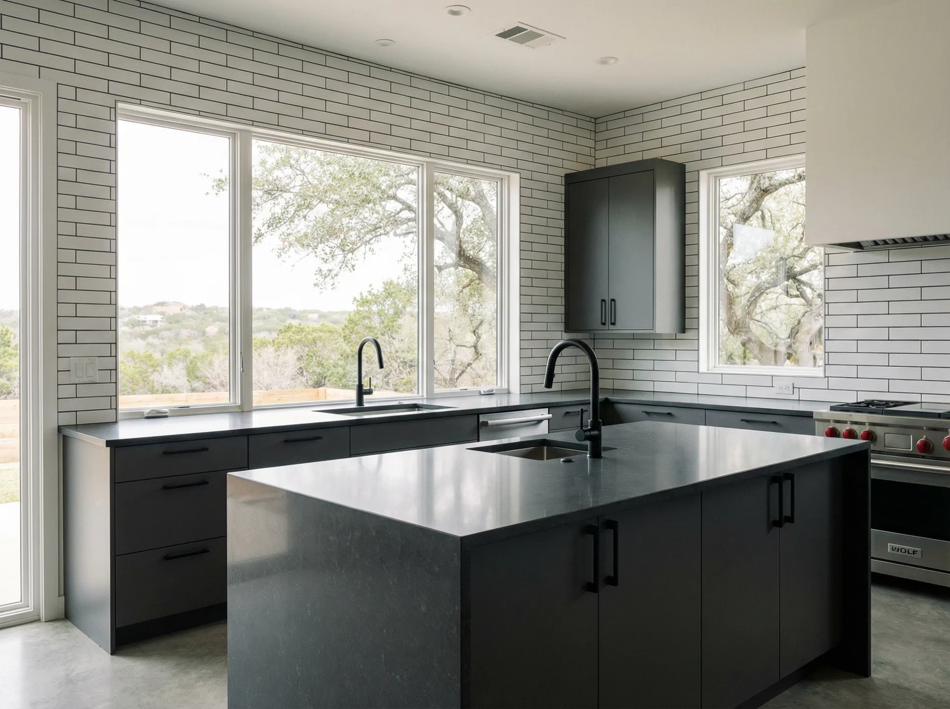 Charcoal Quartz Modern Kitchen - Cedar Park, TX