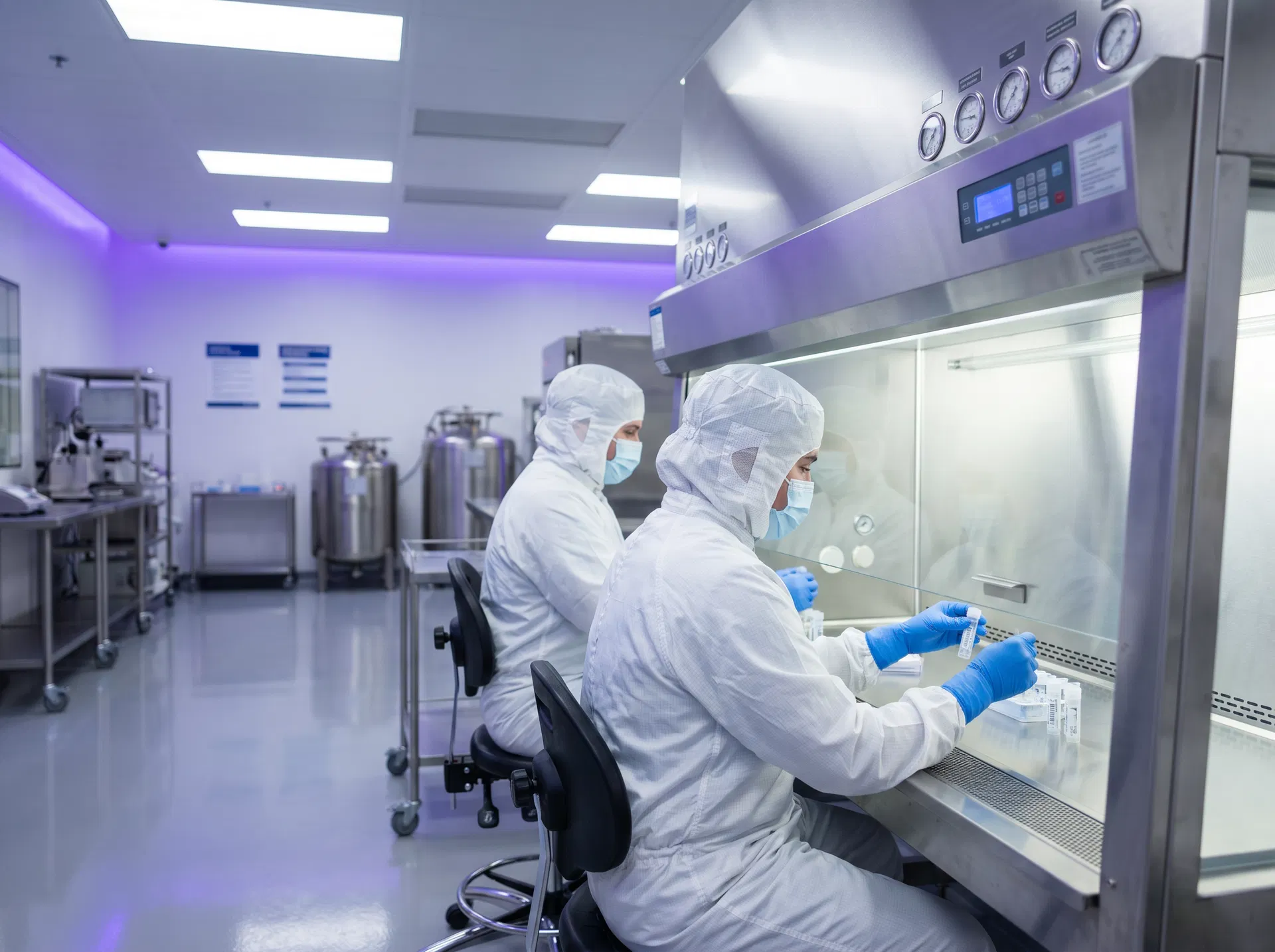 cGMP cleanroom in the United States