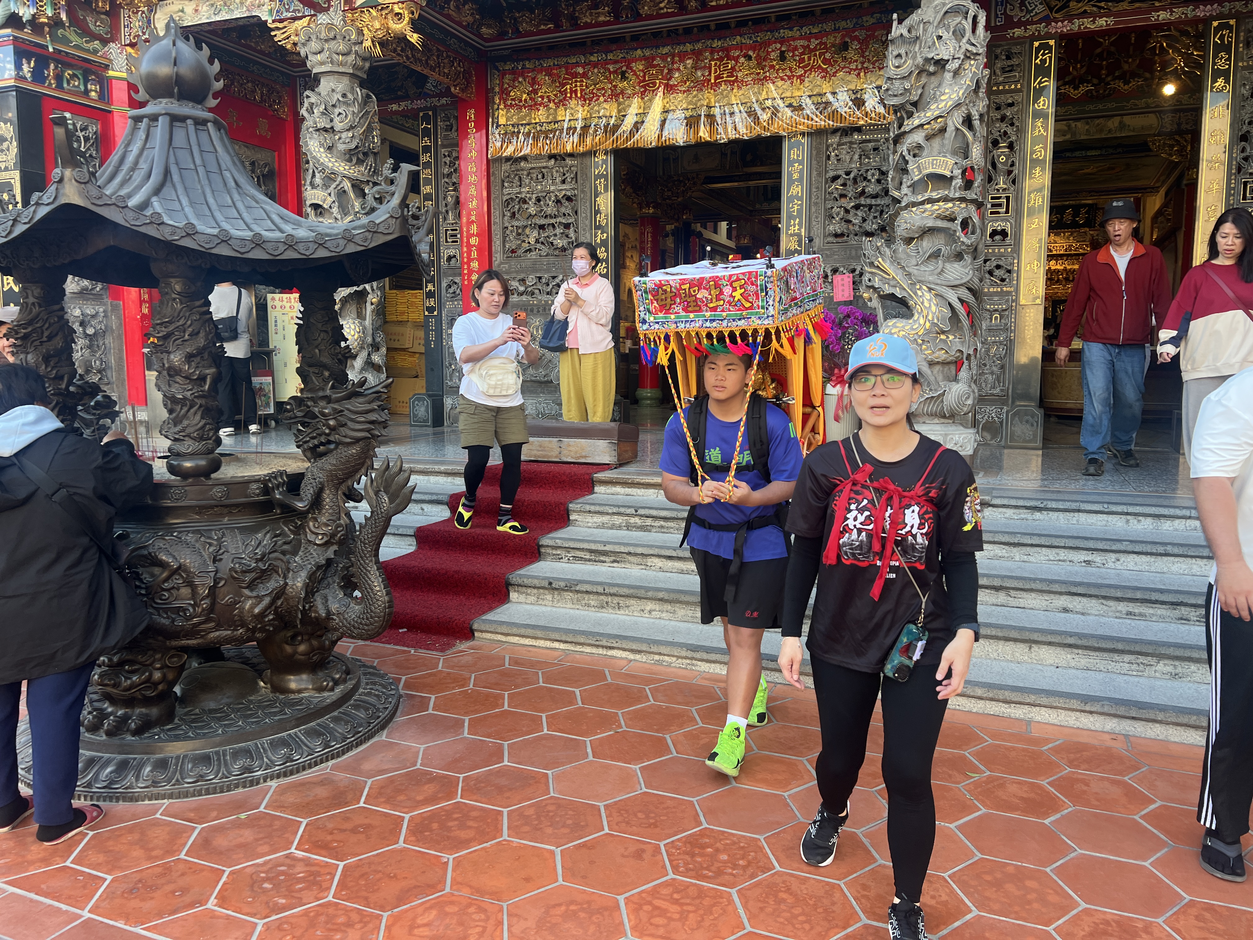 左營城隍廟出發