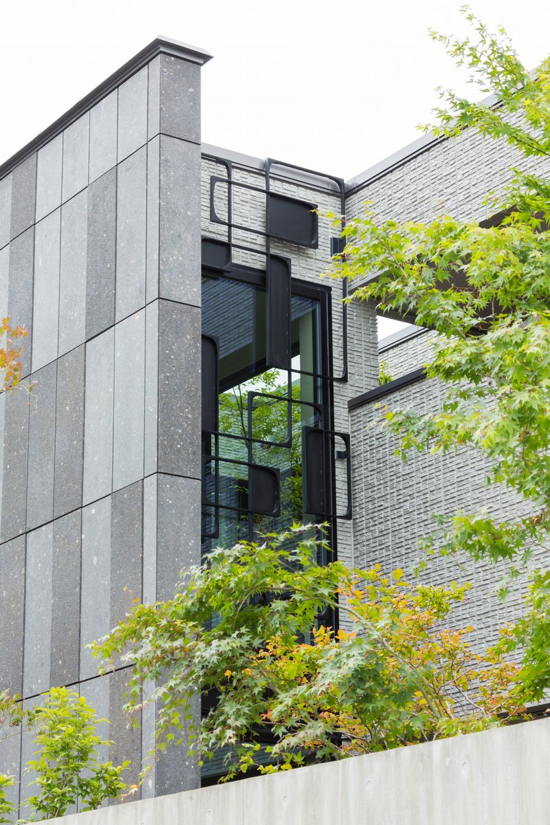 積水ハウス イズ広島アスタ展示場 
白河石 × 伊達冠石で創る唯一無二の空間 4