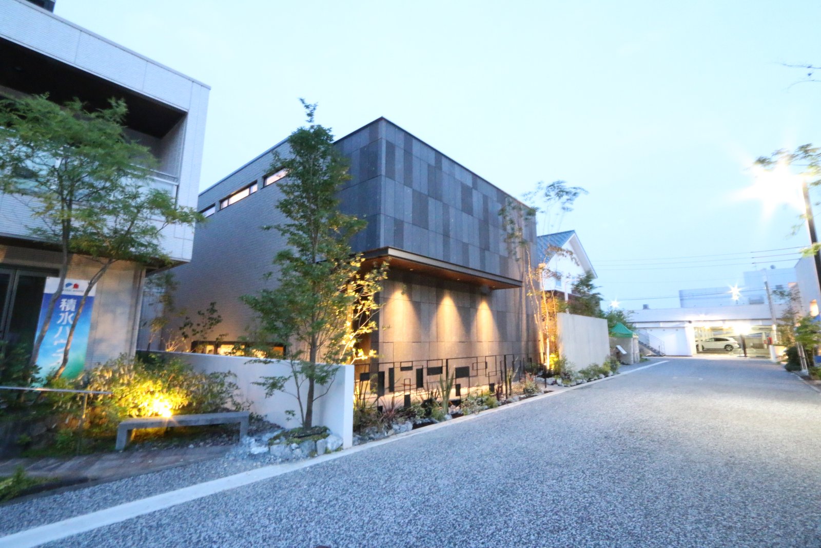 積水ハウス イズ広島アスタ展示場 
白河石 × 伊達冠石で創る唯一無二の空間 10