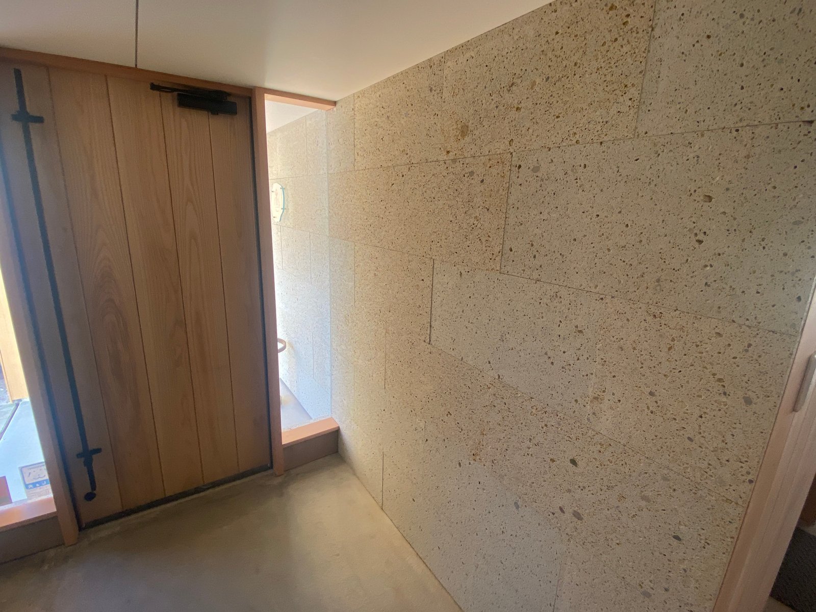 木村眼科クリニック研修センター
「兎渡路の家」 6