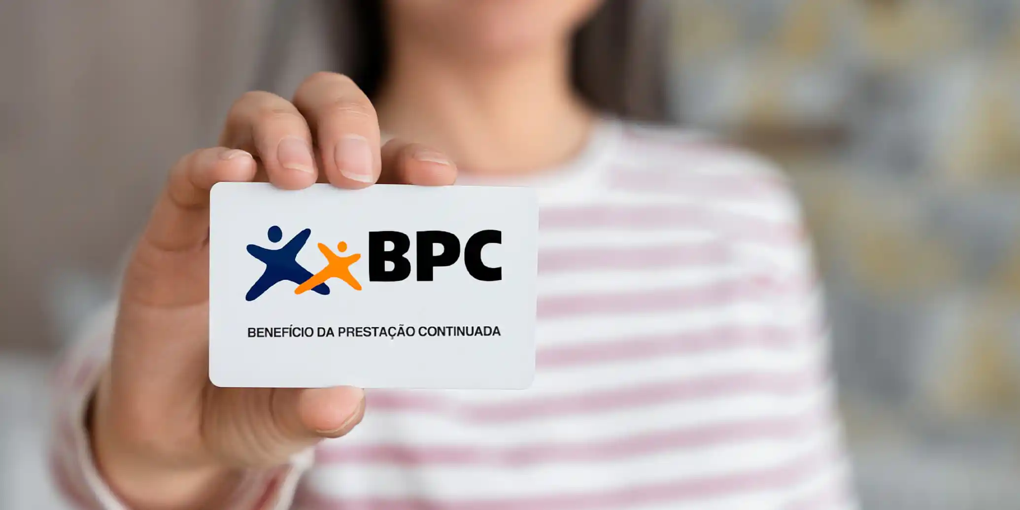TRF2 afasta prescrição e garante BPC a pessoa absolutamente incapaz.