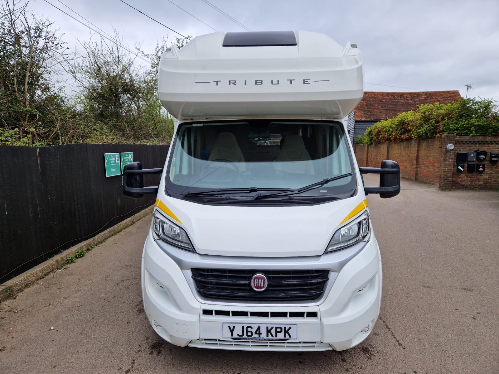 Tribute T-720 Coachbuilt Motorhome 2014 AUTO