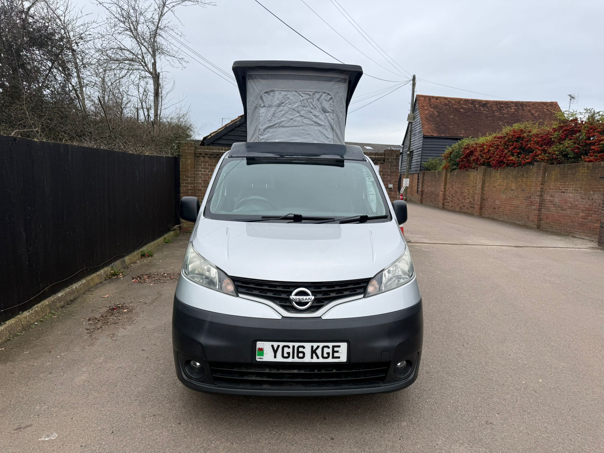 Nissan / NV200 Micro Camper-van