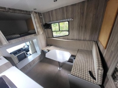 Isuzu NPR Horsebox Horse Box 2009 16