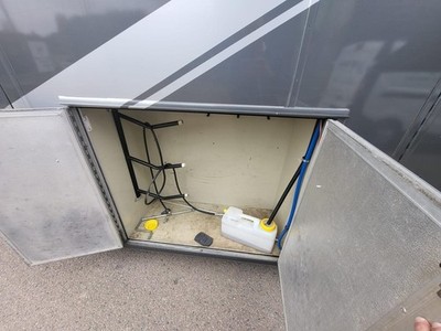 Isuzu NPR Horsebox Horse Box 2009 24