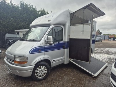 Renault Marlborough Hunter Horsebox Horse box 2000 