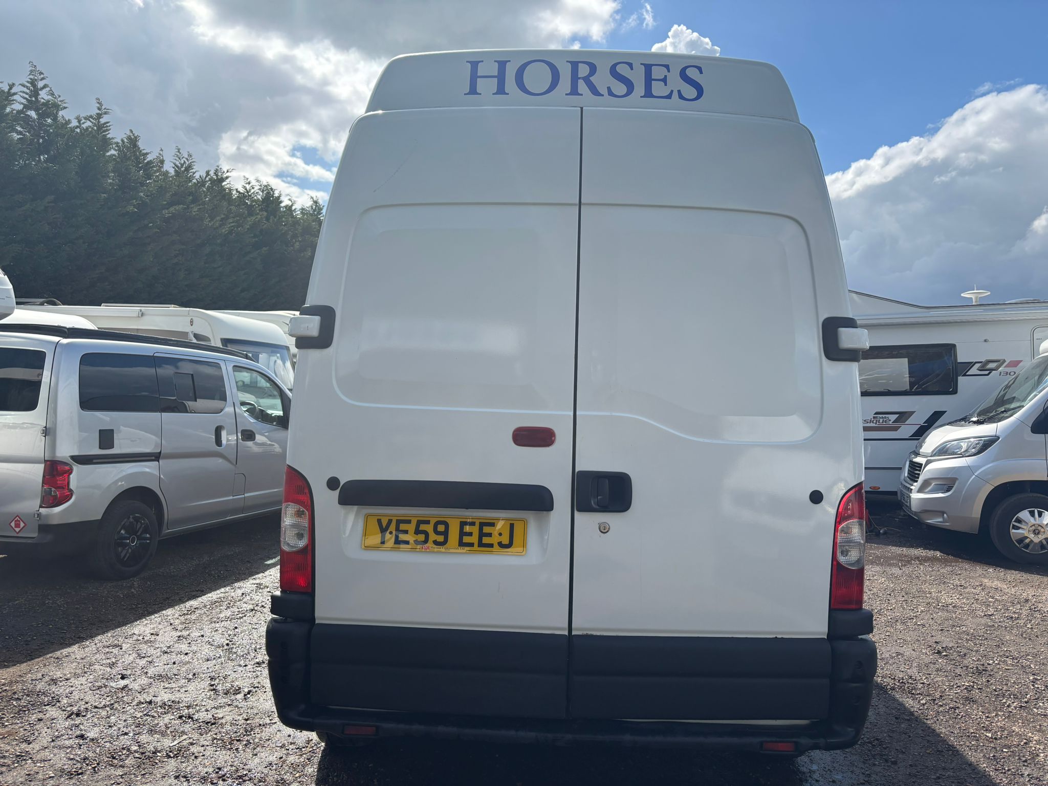 Swift Horsebox 2009 4
