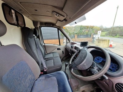 Renault Chaigley Duo Horsebox Horse Box 2001 2