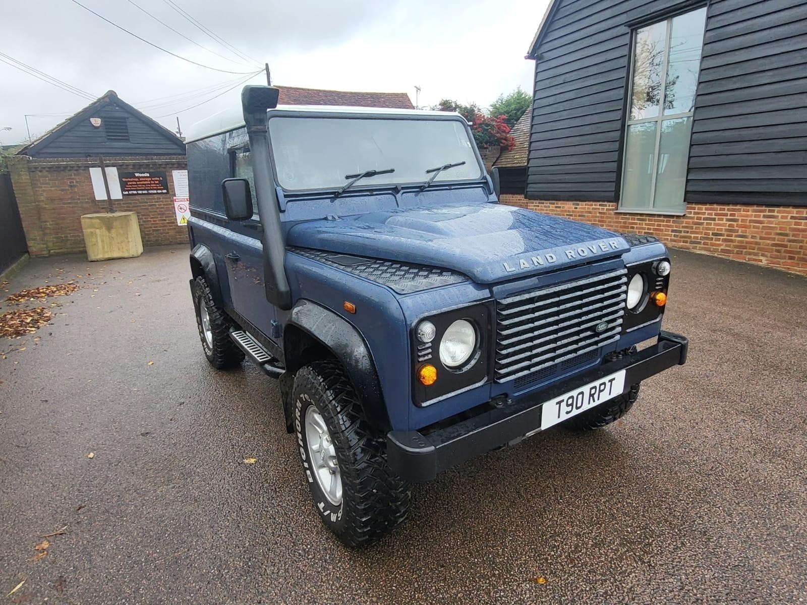 Land Rover Defender 90 Hard Top 2011