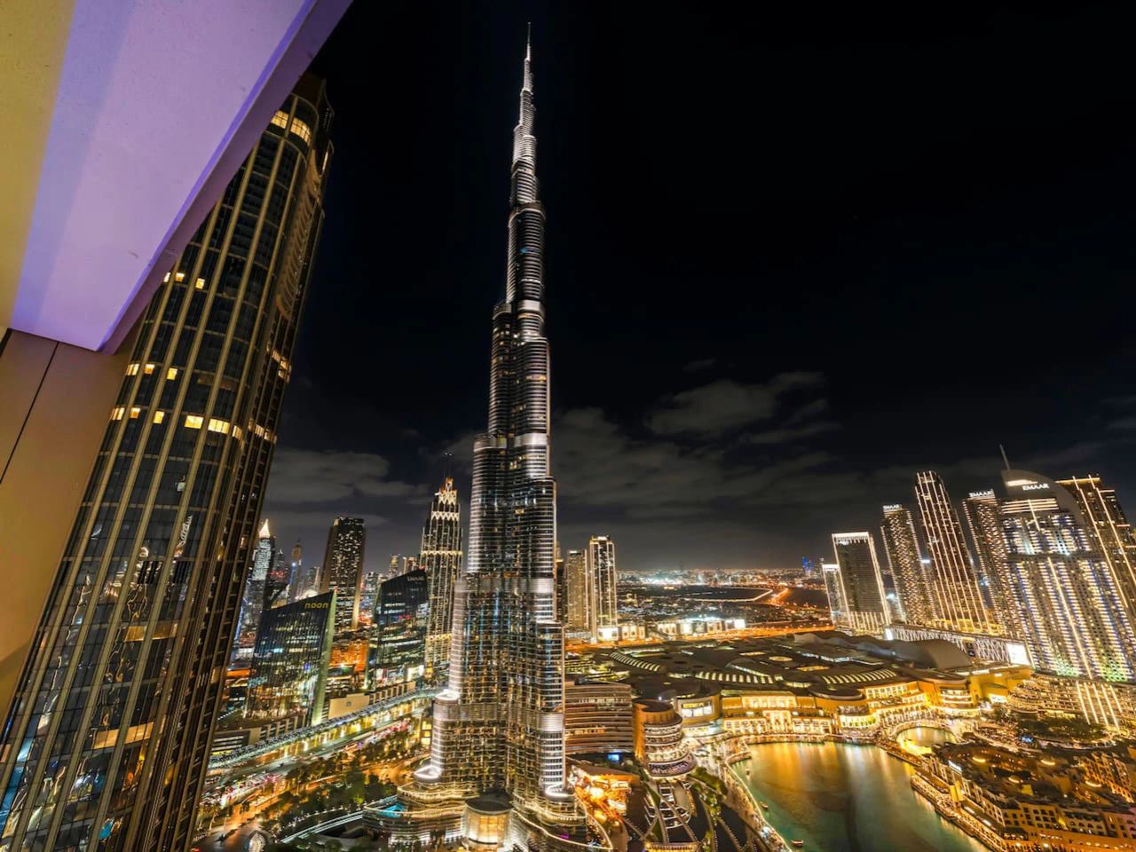 شقة سكاي لاين كراون | غرفتا نوم | إطلالة برج خليفة والنافورة | PS5 - صورة 10