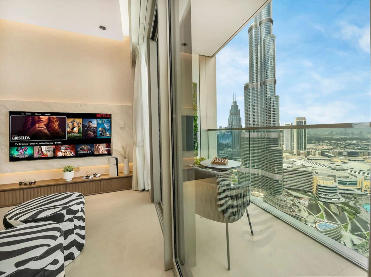 شقة جوهرة داون تاون دبي | إطلالة بانورامية على برج خليفة والنافورة - صورة 5