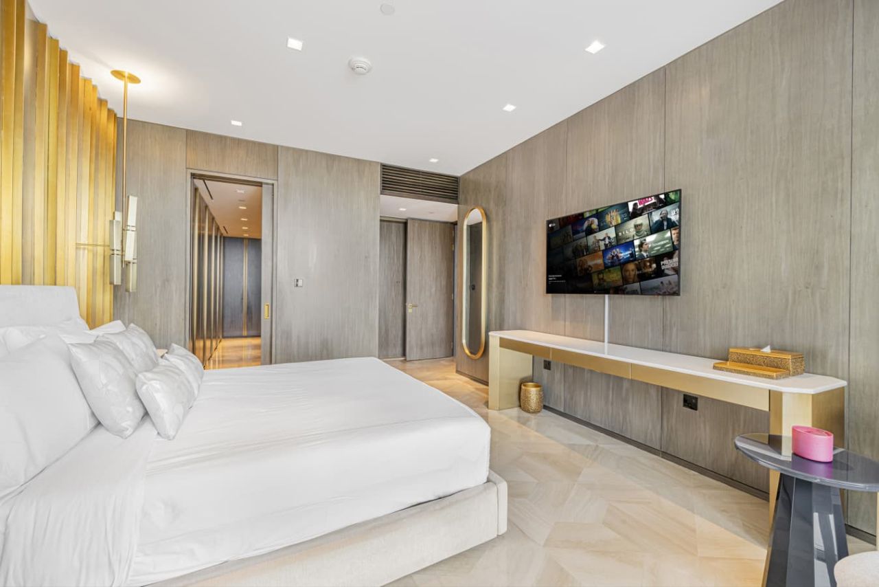 بنتهاوس ملكي مع مسبح خاص | إطلالة بحرية وعين دبي - صورة 3