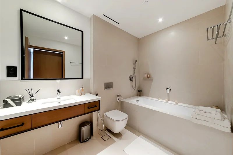 Spacious 1BR | Fully Furnished | Ain Dubai & Marina Views - صورة 17