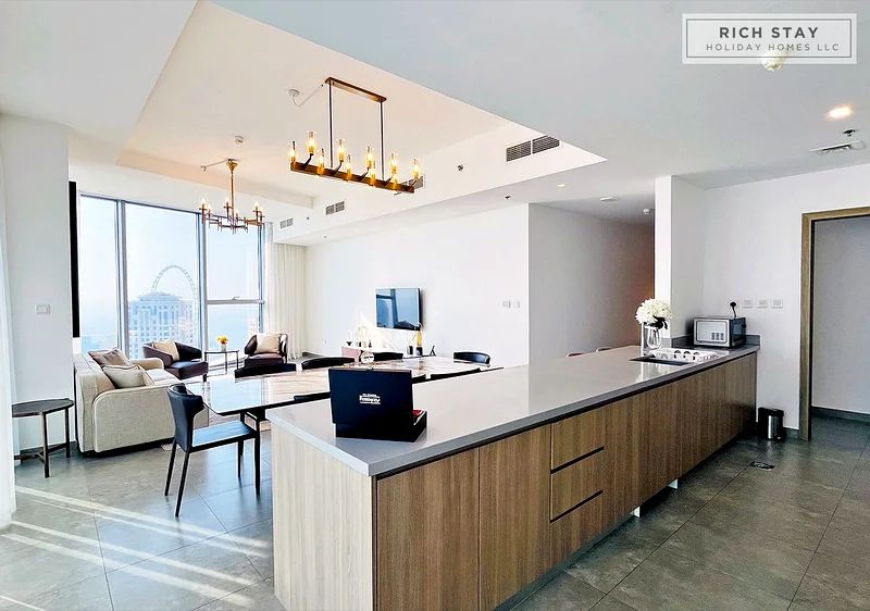 3BR Corner Unit | High-Floor | Spacious | Sea & Skyline Views - صورة 11
