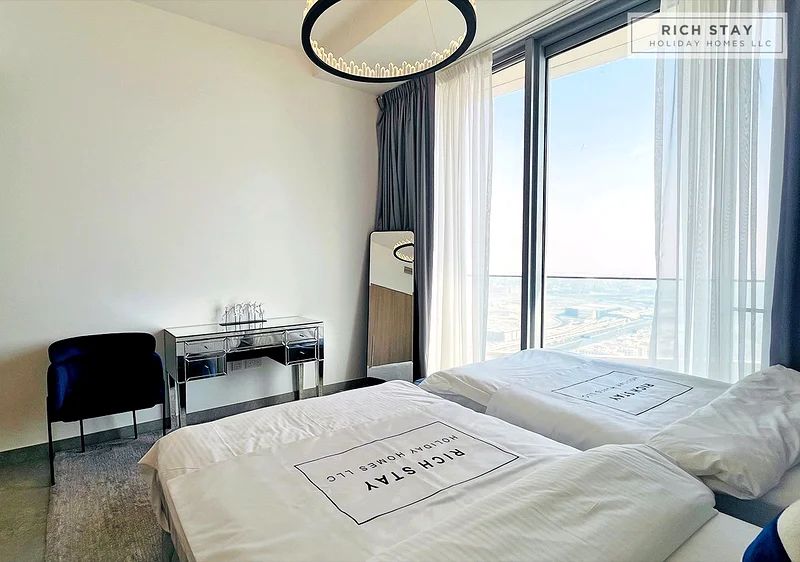 3BR Corner Unit | High-Floor | Spacious | Sea & Skyline Views - صورة 8