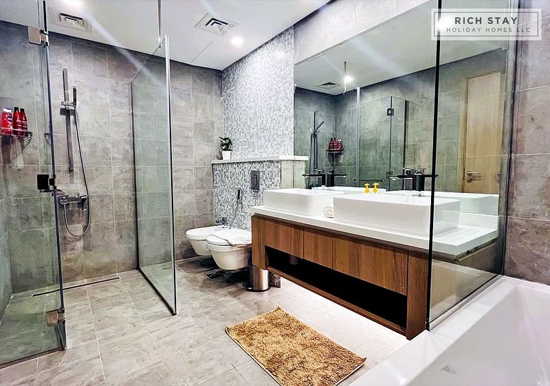 3BR Corner Unit | High-Floor | Spacious | Sea & Skyline Views - صورة 7