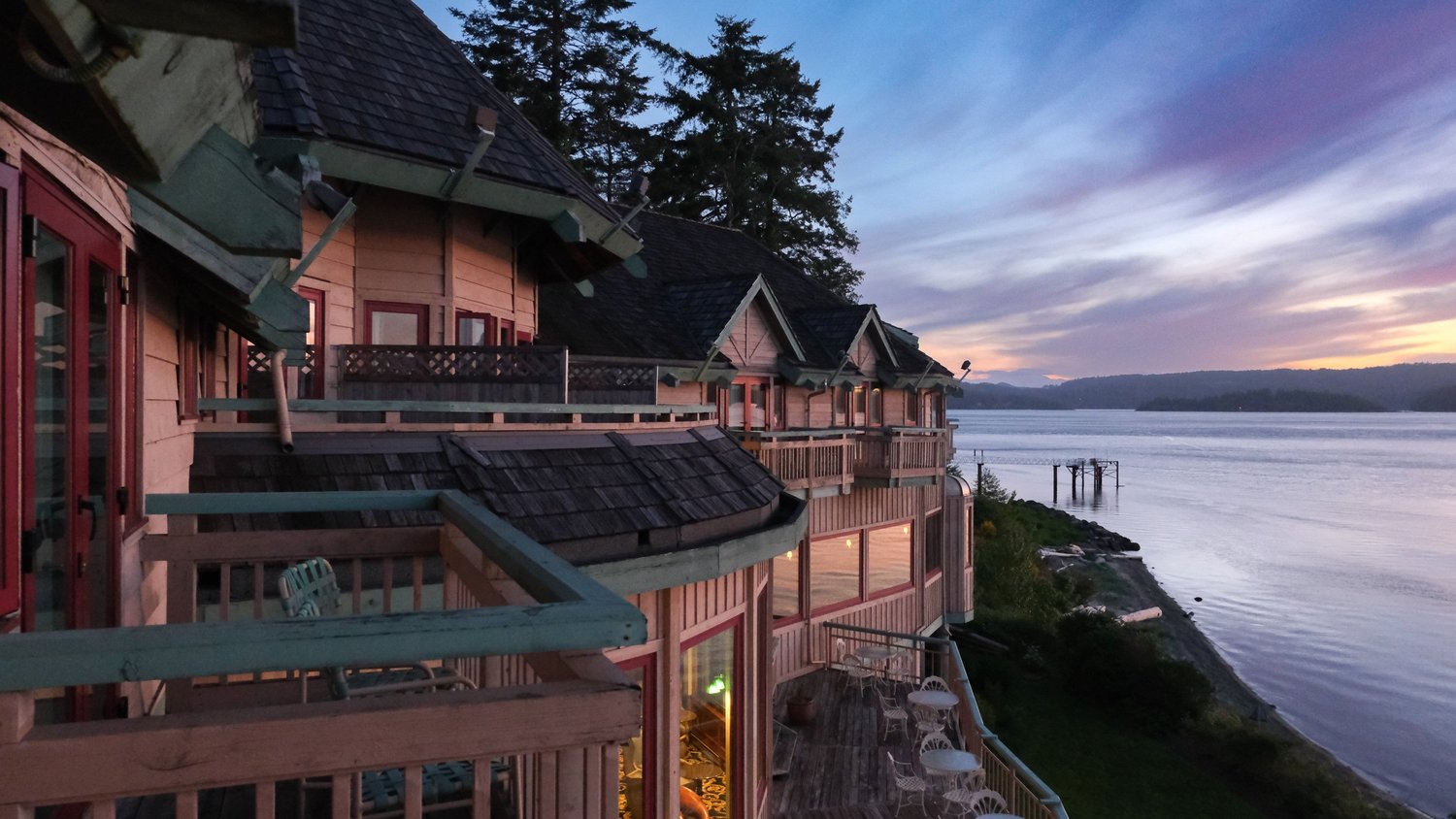 Painters Lodge — Campbell River