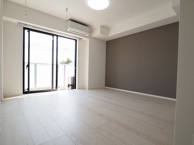 レオーネ方南町