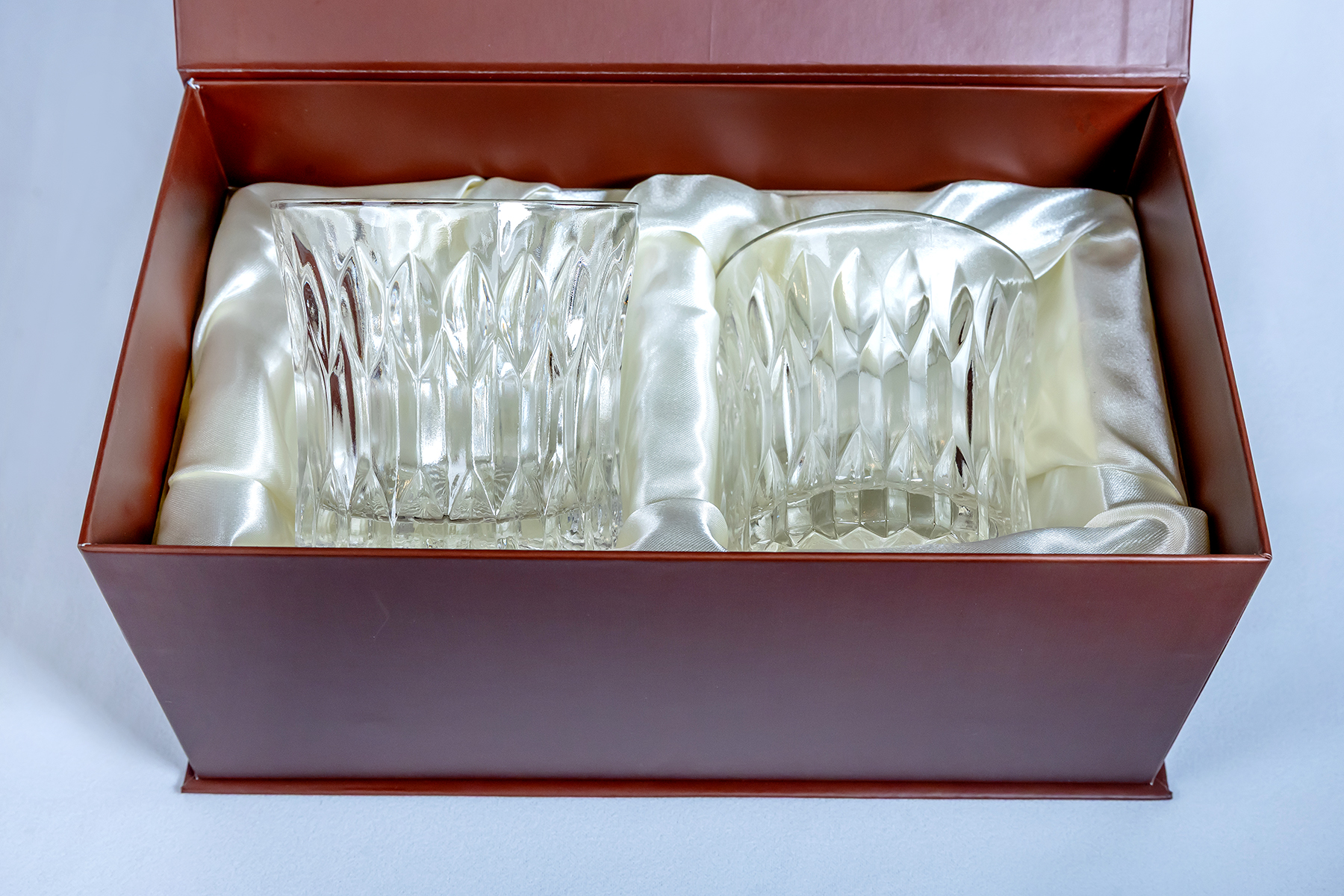 FOSTORIA: THE MONARCH thumbnail 4