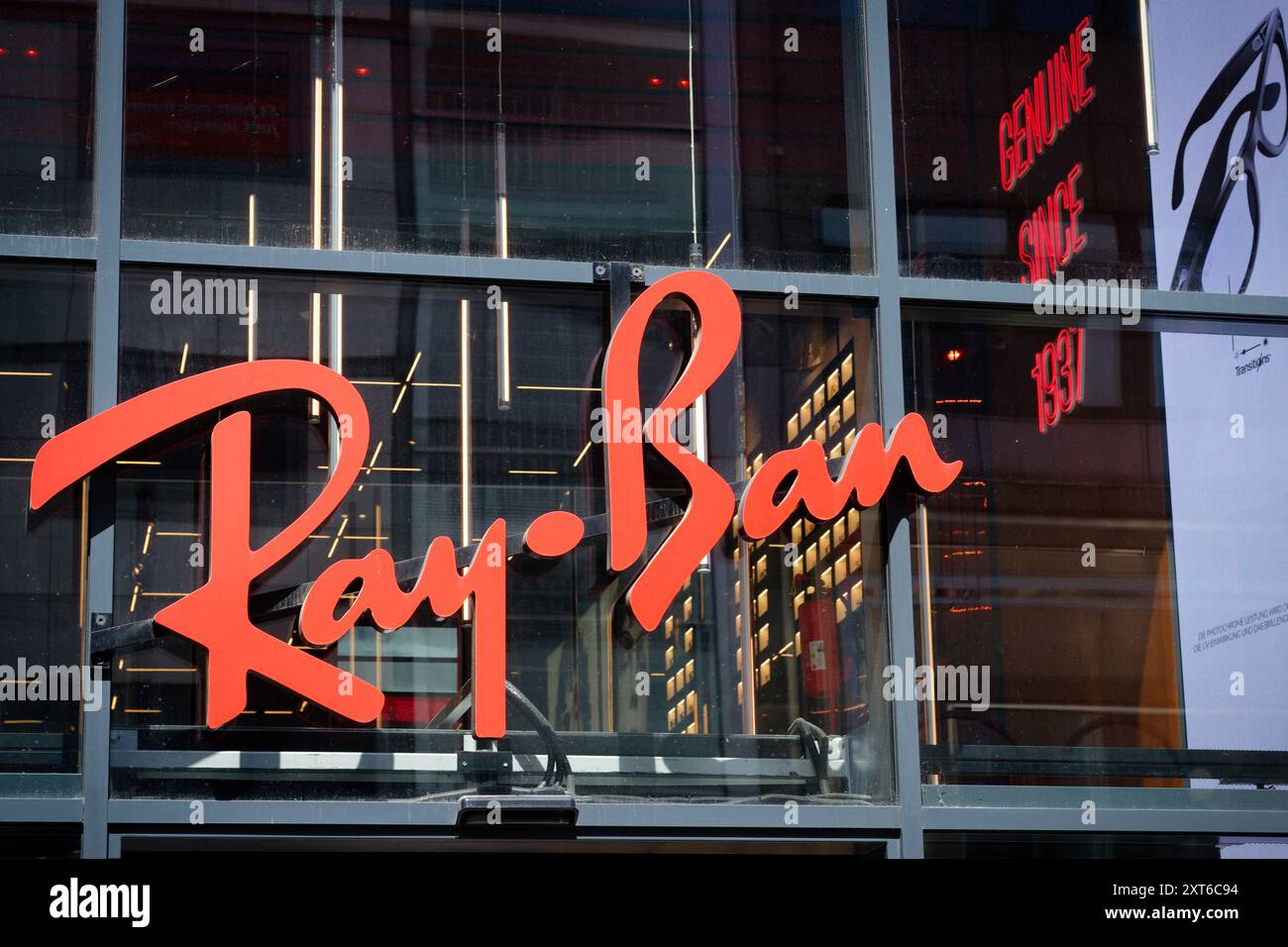 Ray-Ban