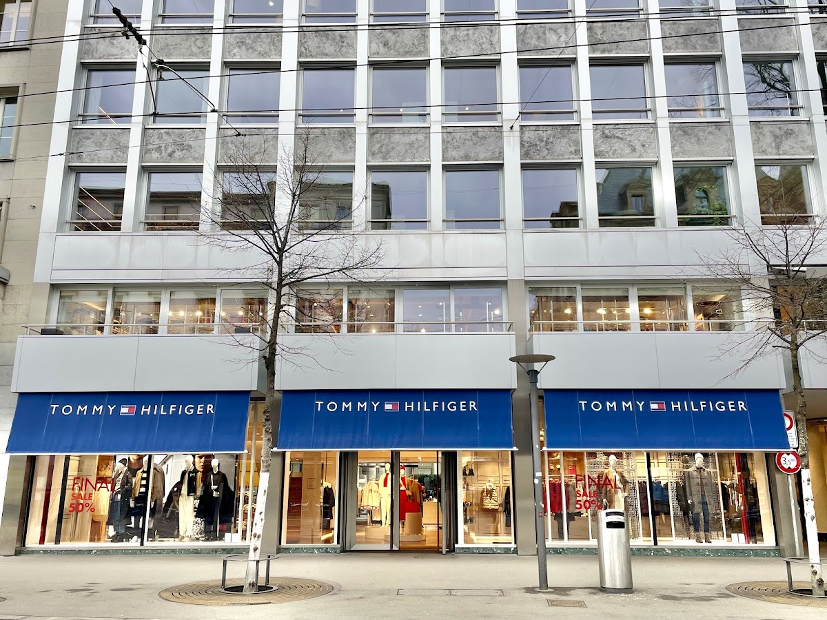 Tommy Hilfiger