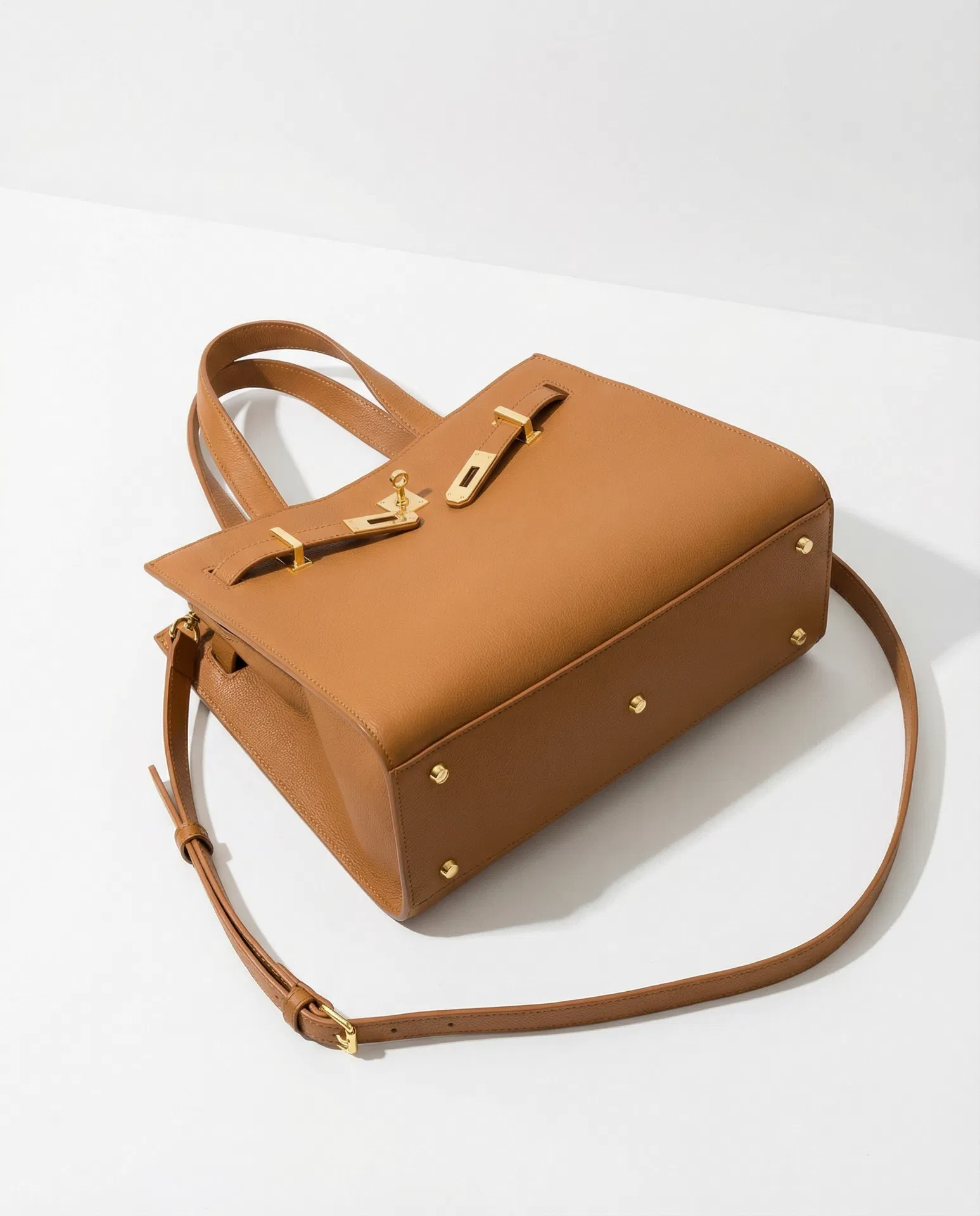 กระเป๋าถือ แฟชั่น สไตล์เกาหลี — Handbag | CASA Thailand