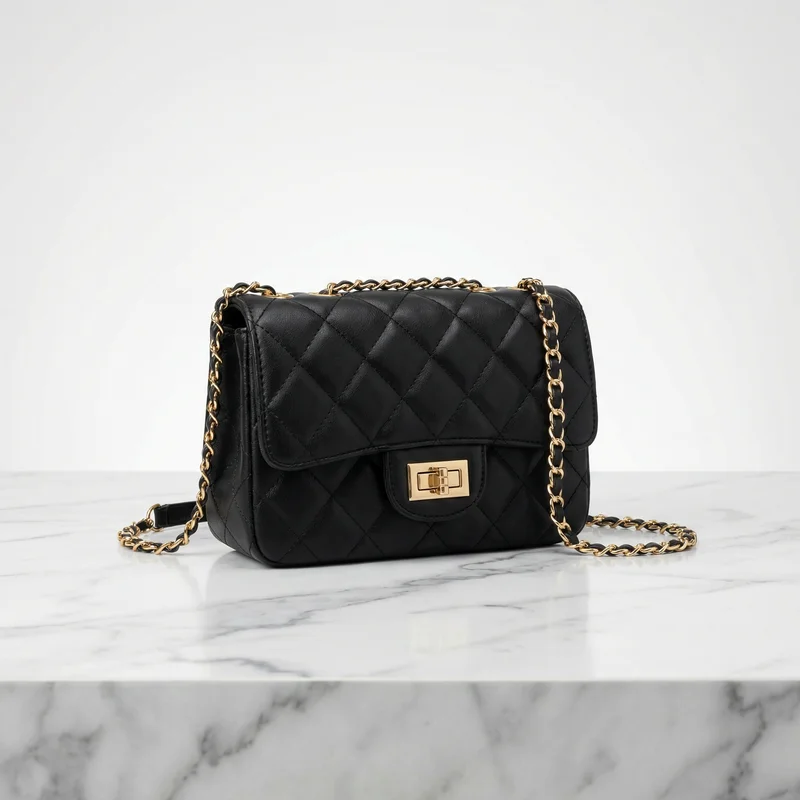 COCO CHIC Chain Crossbody กระเป๋าโซ่สะพายข้าง COCO CHIC | CASA Thailand