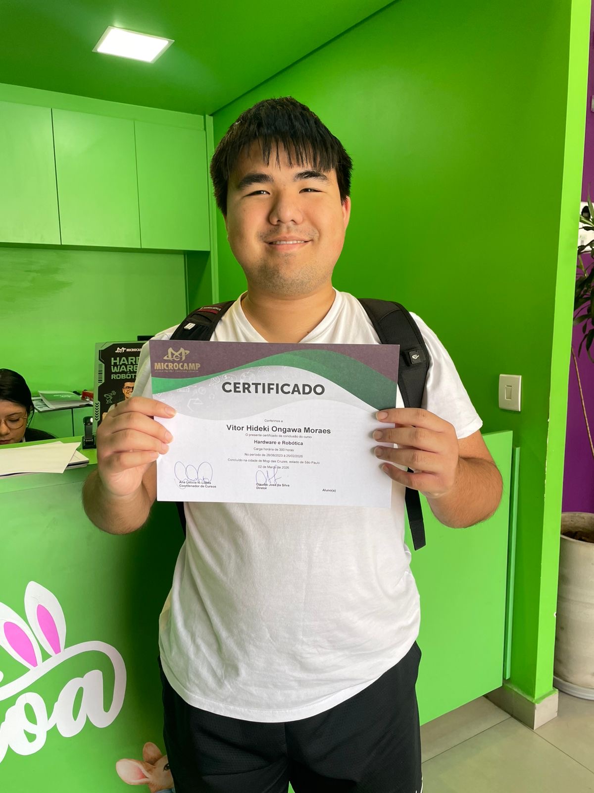 D5512E22-73FD-44E2-8E16-BEC3533E6844