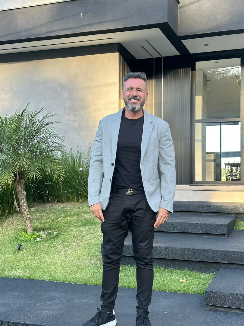 Eduardo Ferreira — Corretor de Imóveis