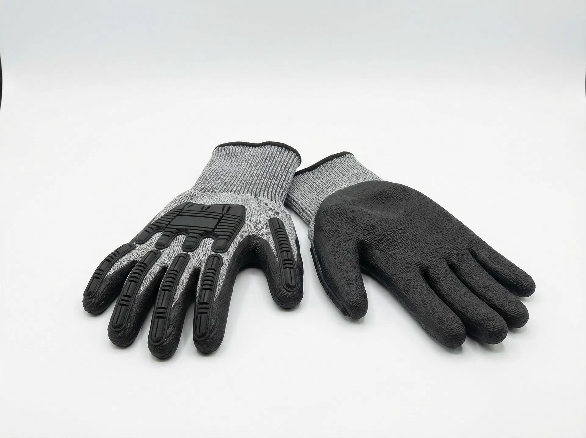 Cut-Resistant Safety Gloves – Level A6 view 1