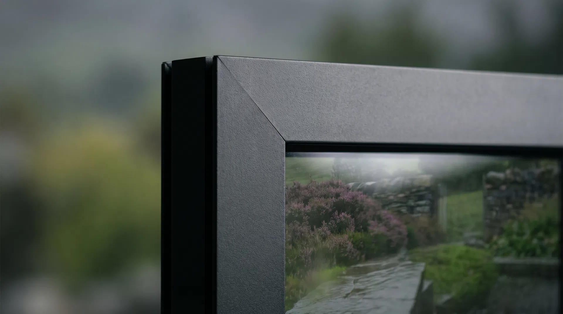 Premium aluminium frame detail