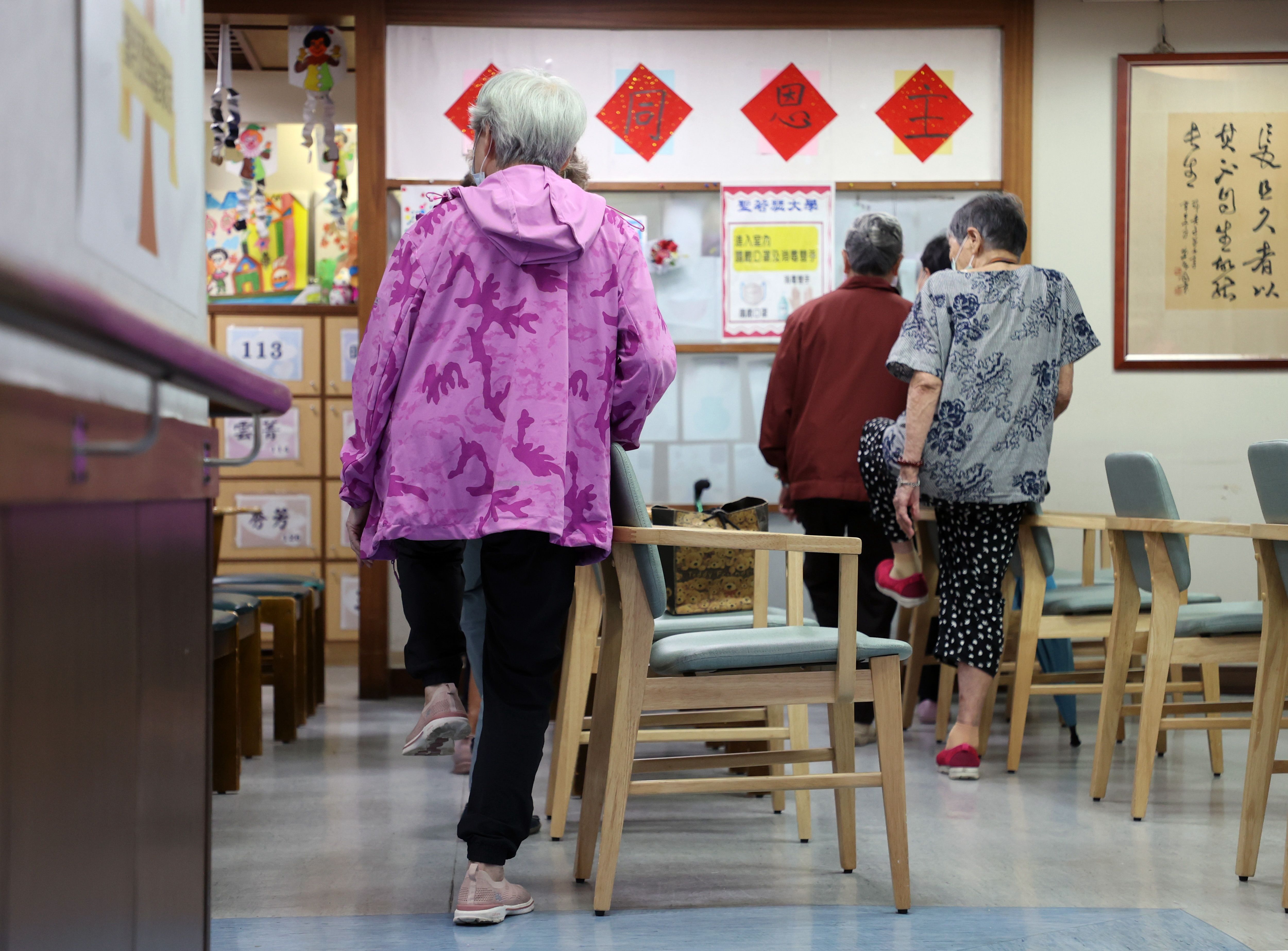 照顧失智家人16年，花超過1000萬：一個真實的長照費用帳本