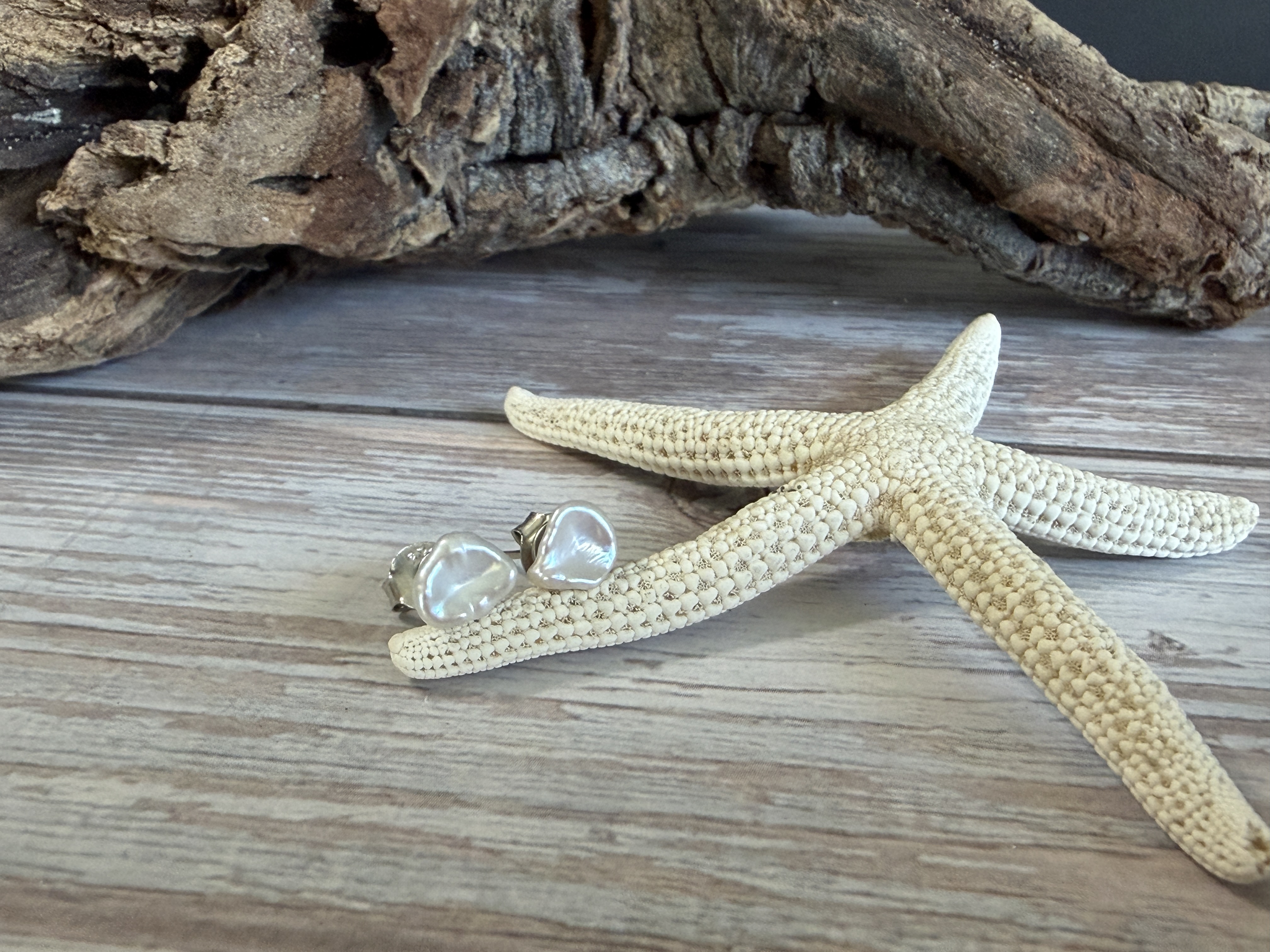 Keshi Pearl Studs No. 2 thumbnail 3