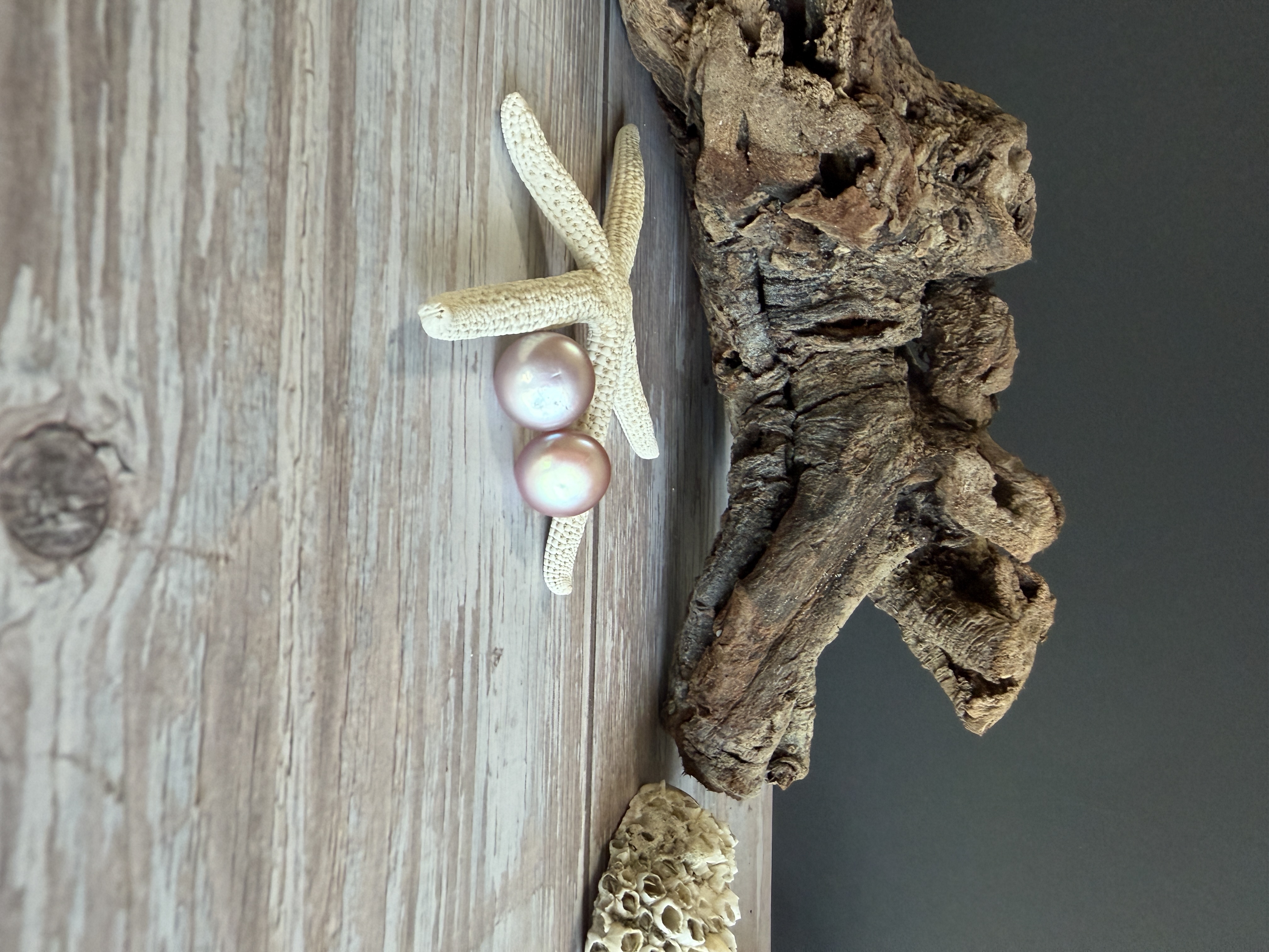 Pink Coin Pearl Studs No. 1 thumbnail 3