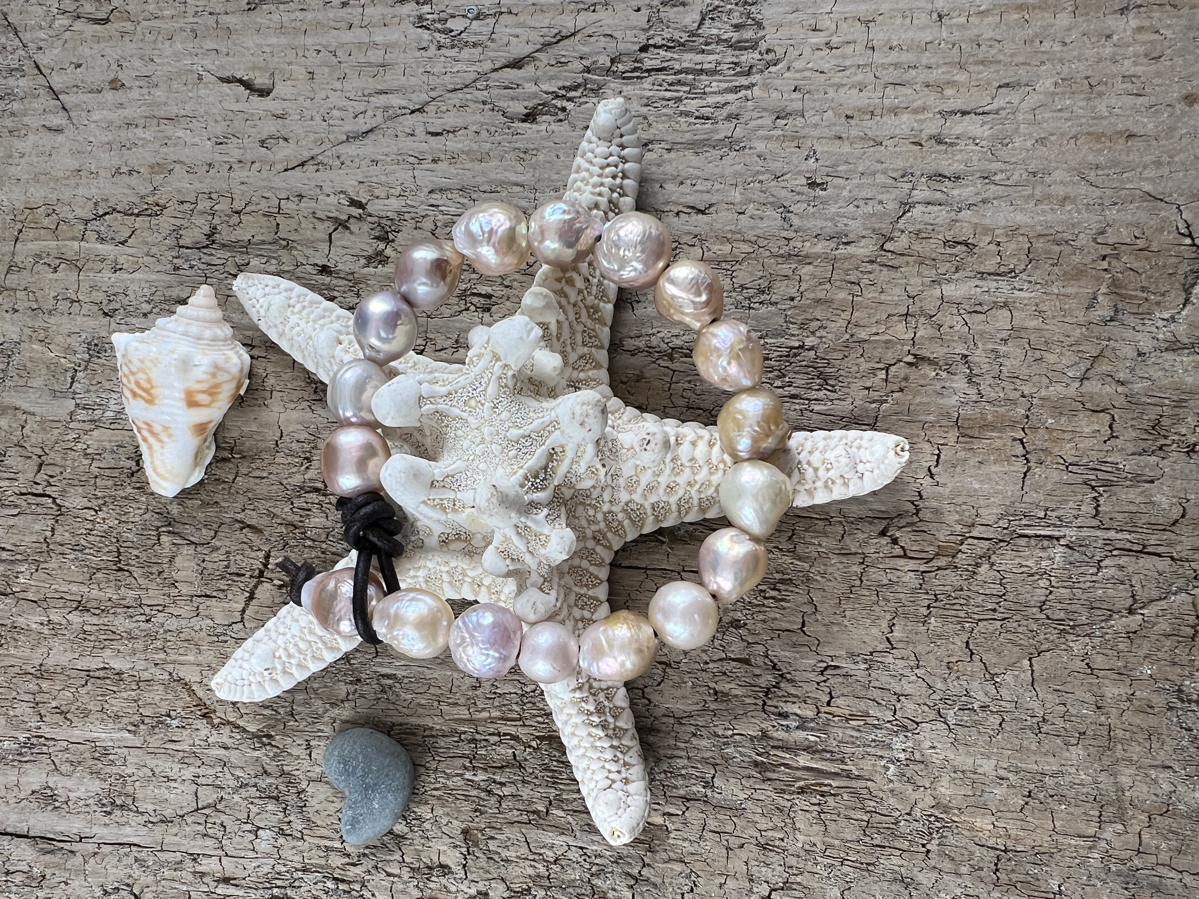 Handcrafted Baroque Pearl and Leather Bracelet, Blush Pink image 6