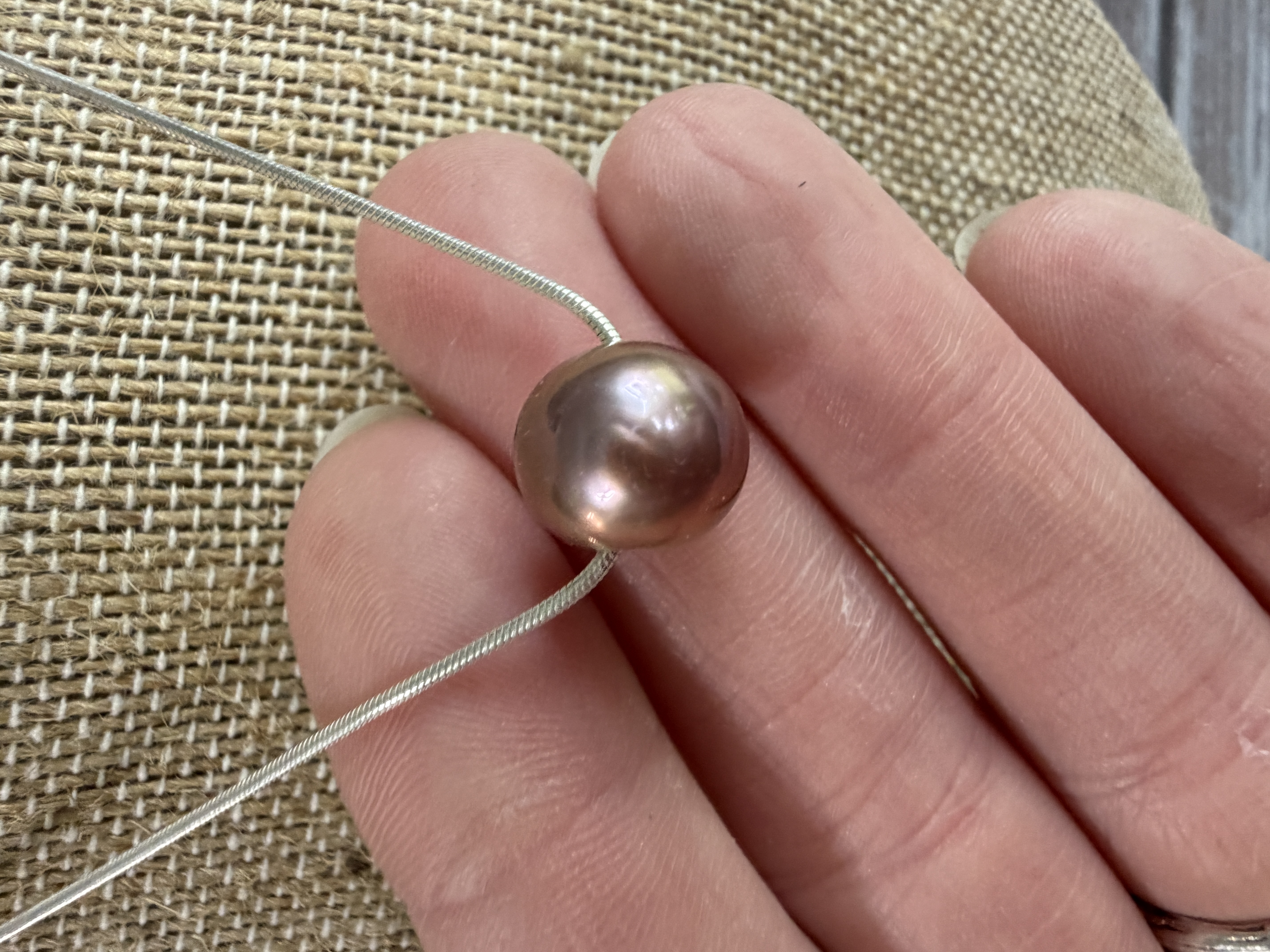 Floating Pearl Choker image 4