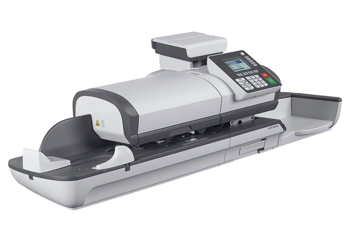 Quadient iX-5 high-performance mailing system with dynamic scale and 110 letters per minute processing speed for mid to high-volume operations