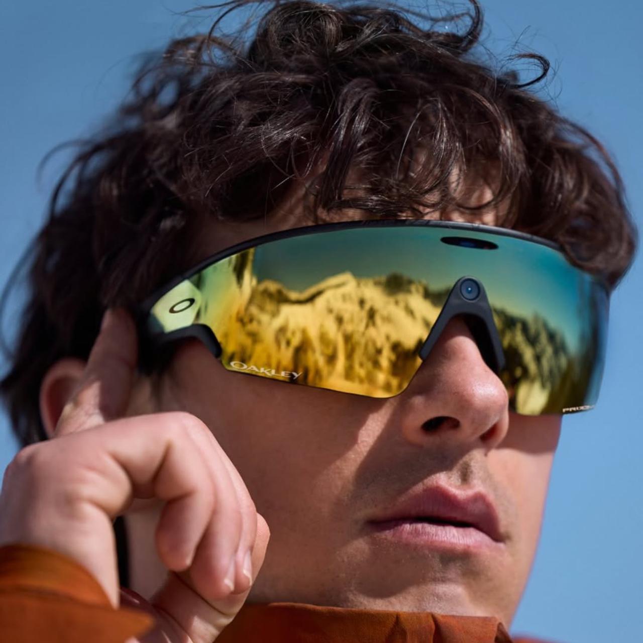 Oakley Meta, Vanguard 24k