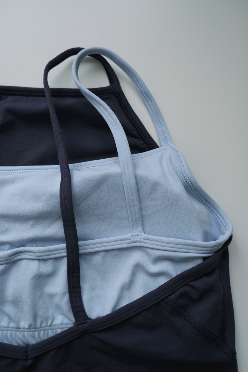 Dual Thin Parallel Straps