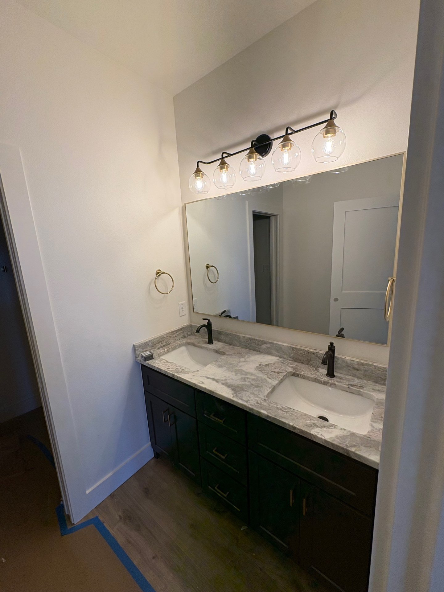 Modern Craftsman Home - Thumbnail 8